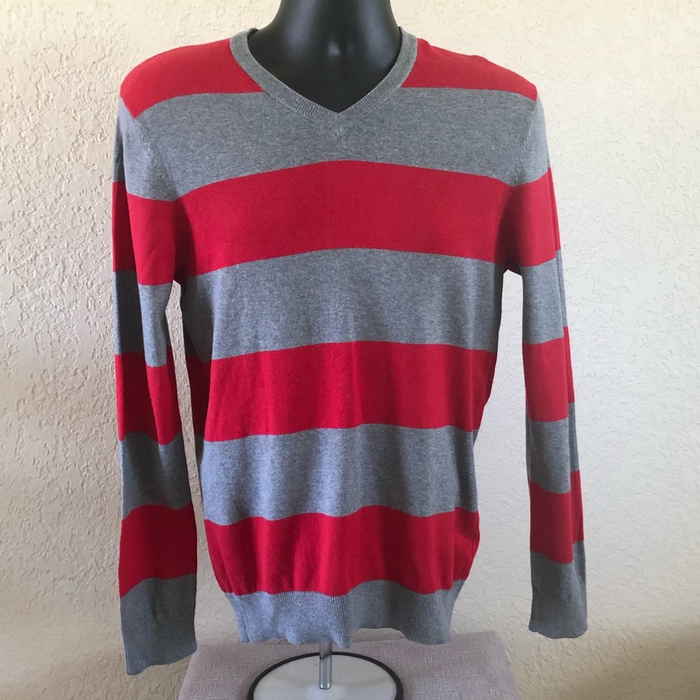 Men’s striped sweater
